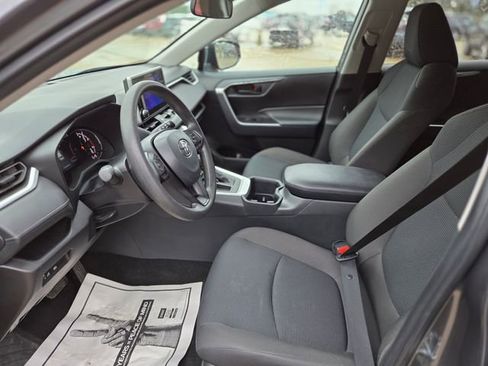 Used 2025 Toyota RAV4 LE image 23