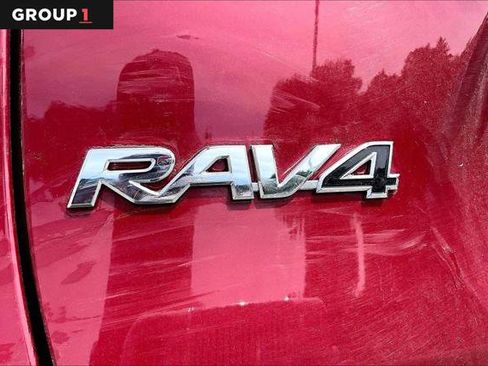 Certified 2025 Toyota RAV4 XLE AWD/4WD image 31