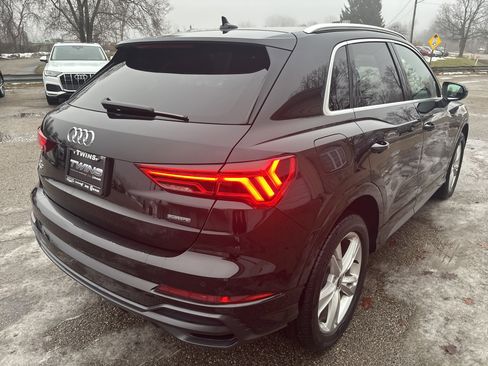 Used 2022 Audi Q3 2.0T Premium w/ Convenience Package image 4
