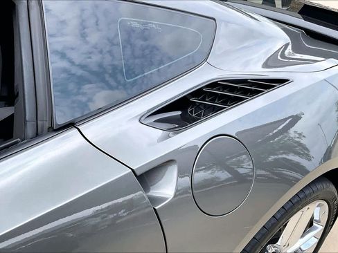 Used 2016 Chevrolet Corvette Stingray Coupe w/ 2LT Preferred Equipment Group image 33