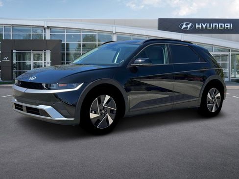 New 2026 Hyundai Ioniq 5 SEL image 2