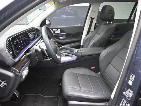 Used 2026 Mercedes-Benz GLS 450 4MATIC image 18