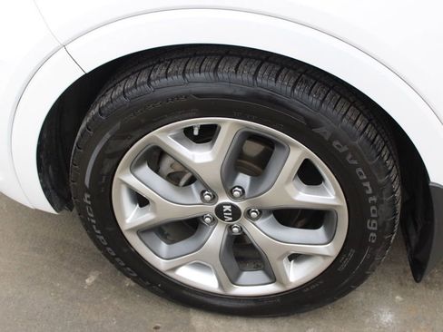 Used 2020 Kia Sorento SX image 13