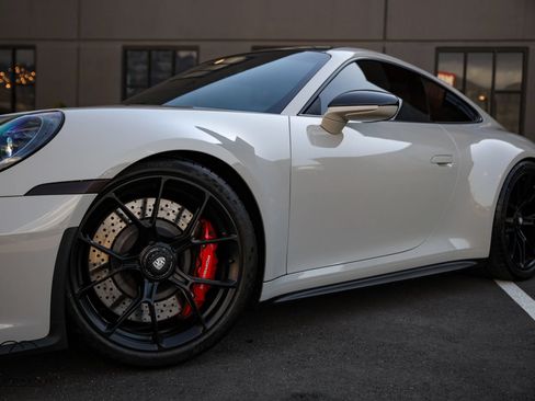 Used 2022 Porsche 911 GT3 RWD image 6