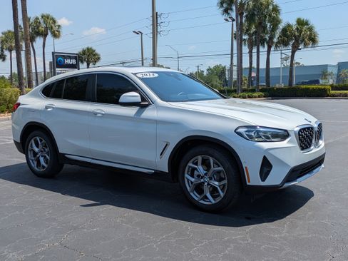 Used 2024 BMW X4 xDrive30i w/ Parking Assistance Package AWD/4WD image 7