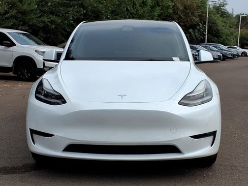 Used 2021 Tesla Model Y Long Range AWD/4WD image 2
