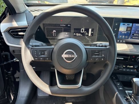 Used 2026 Nissan Kicks SV w/ Cold Weather Package FWD image 22