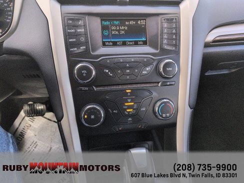 Used 2013 Ford Fusion SE FWD image 22
