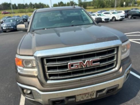 Used 2015 GMC Sierra 1500 SLE w/ SLE Value Package AWD/4WD image 5
