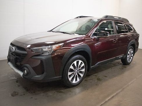 Used 2025 Subaru Outback Limited AWD/4WD image 8