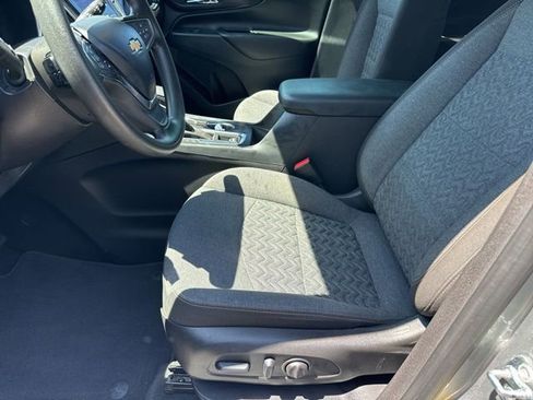 Used 2024 Chevrolet Equinox LT FWD image 9