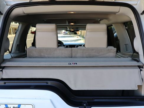 Used 2016 Land Rover LR4 HSE LUX AWD/4WD image 14