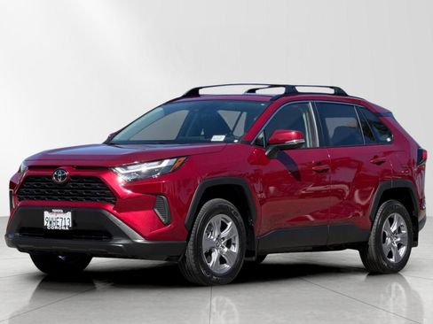 Used 2025 Toyota RAV4 XLE w/ Convenience Package AWD/4WD image 8