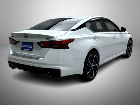 Used 2023 Nissan Altima 2.5 SR FWD image 5
