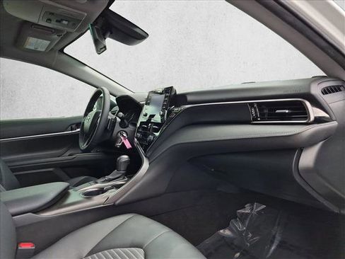 Used 2022 Toyota Camry SE FWD image 20