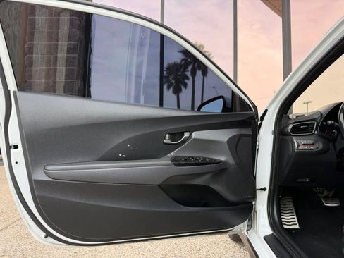 Used 2019 Hyundai Veloster Turbo FWD image 34