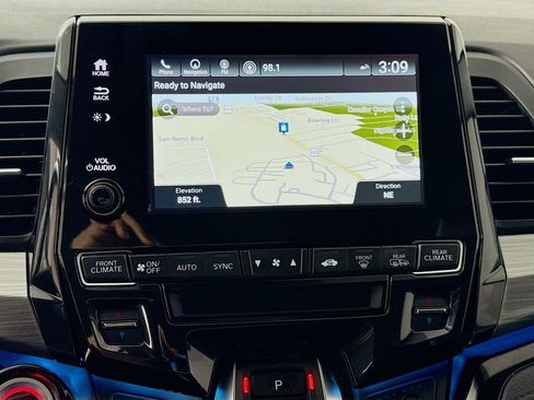 Used 2024 Honda Odyssey Elite image 13