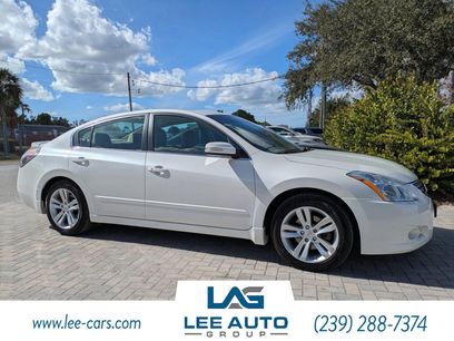 Used 2011 Nissan Altima 3.5 SR w/ 3.5SR Premium Pkg