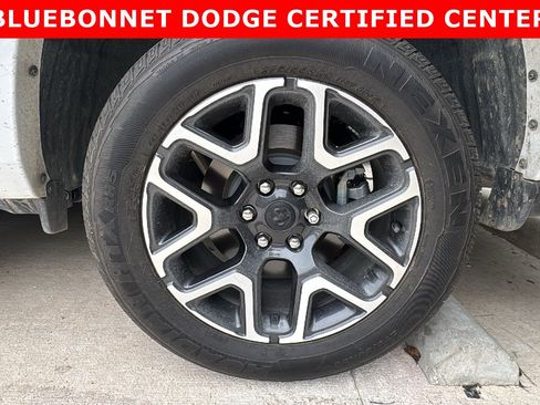 Used 2025 RAM 1500 Laramie w/ Trailer Tow Group AWD/4WD image 19