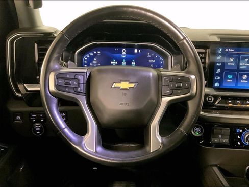Used 2022 Chevrolet Silverado 1500 LTZ AWD/4WD image 5
