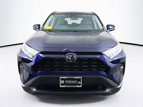 Used 2020 Toyota RAV4 XLE w/ Convenience Package image 2