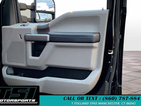 Used 2017 Ford F250 XLT w/ XLT Premium Package image 24