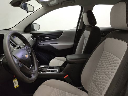 Used 2020 Chevrolet Equinox LS FWD image 17