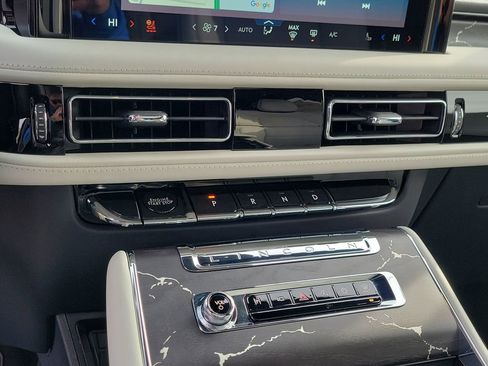 New 2026 Lincoln Aviator Black Label w/ Dynamic Handling Package image 28