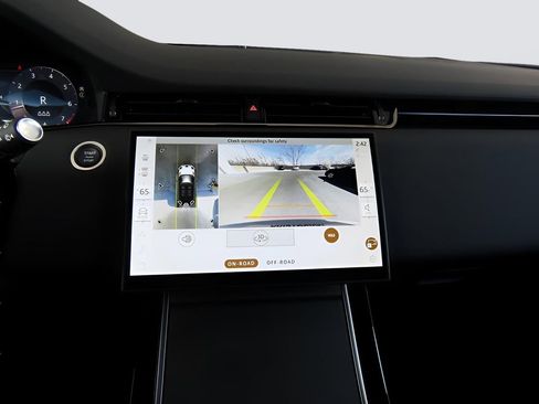 Used 2026 Land Rover Range Rover Evoque Dynamic SE image 23