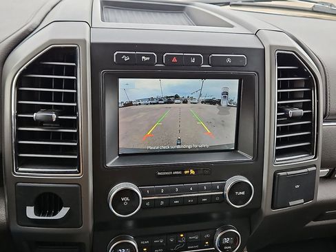 Used 2021 Ford Expedition XLT AWD/4WD image 20