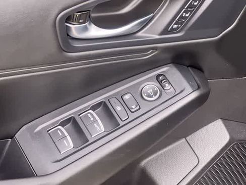 Used 2024 Honda Accord EX-L image 30