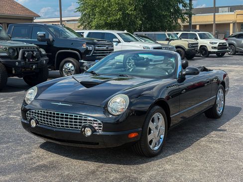 Used 2002 Ford Thunderbird RWD image 6
