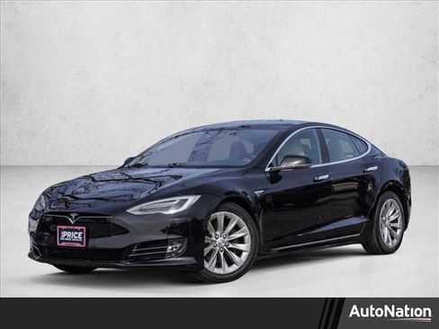 Used 2016 Tesla Model S 70D image 1