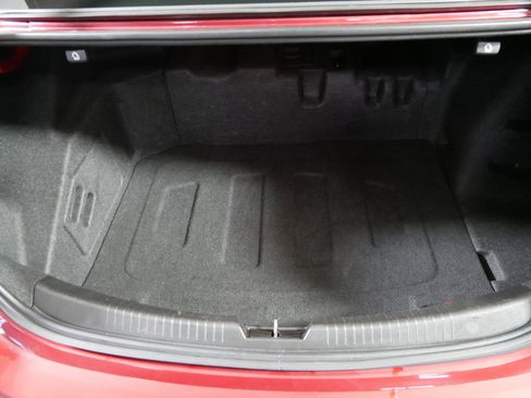 Used 2017 Chevrolet Malibu Hybrid w/ Leather Package image 18