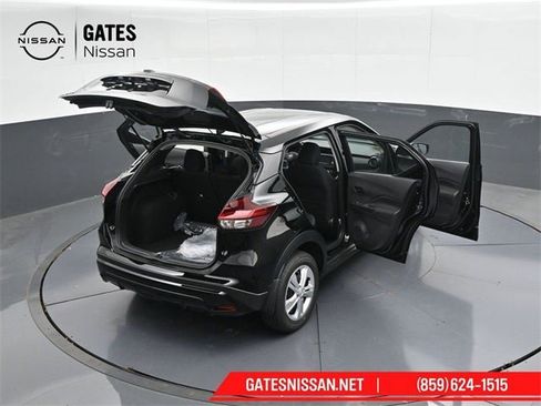 New 2025 Nissan Kicks Play S image 52