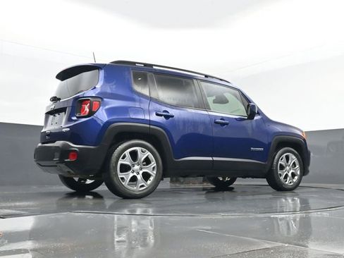 Used 2019 Jeep Renegade Latitude w/ Popular Equipment Group image 22
