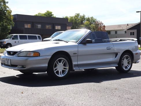 Used 1998 Ford Mustang GT image 11