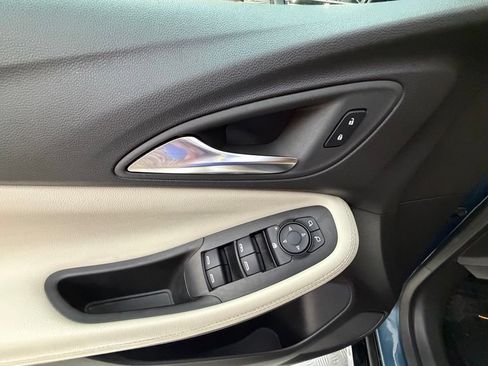 Used 2024 Buick Encore GX Sport Touring w/ Advanced Technology Package AWD/4WD image 32