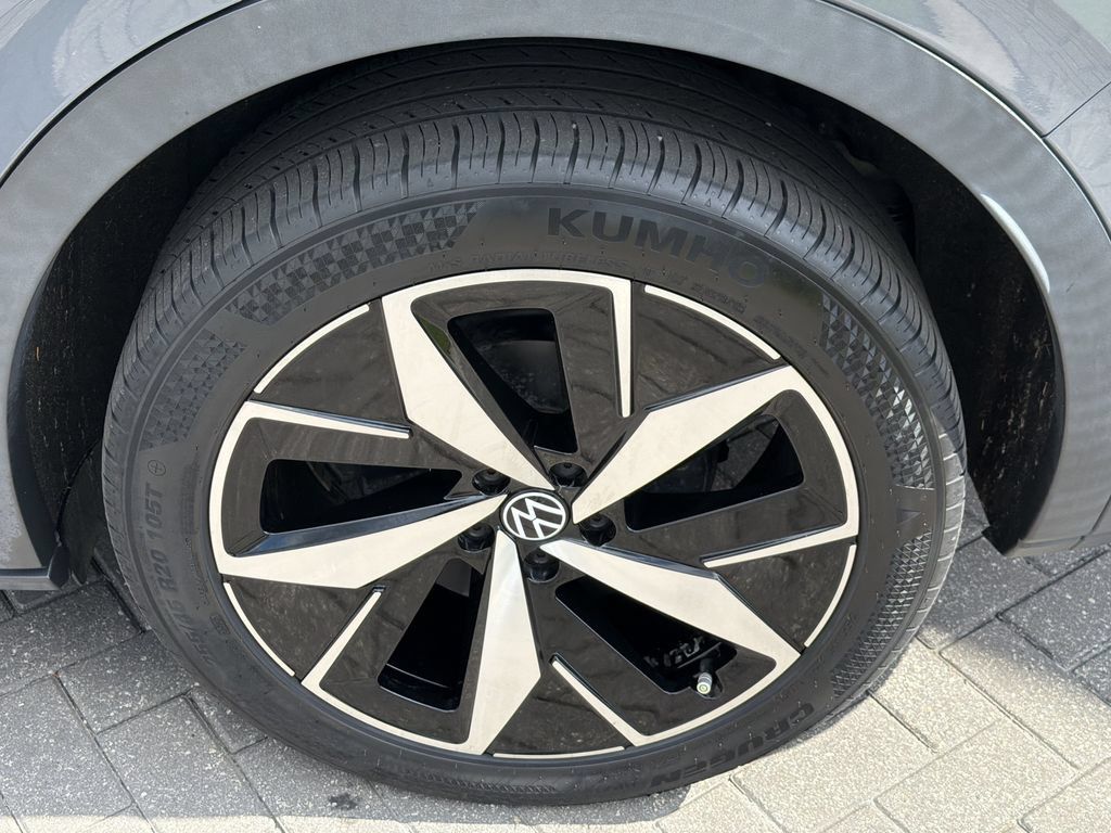 Used 2023 Volkswagen ID.4 Pro S Plus AWD/4WD image 14