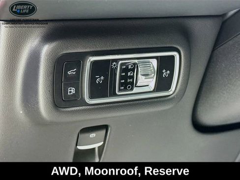 Used 2024 Lincoln Nautilus Reserve w/ Equipment Group 202A image 10