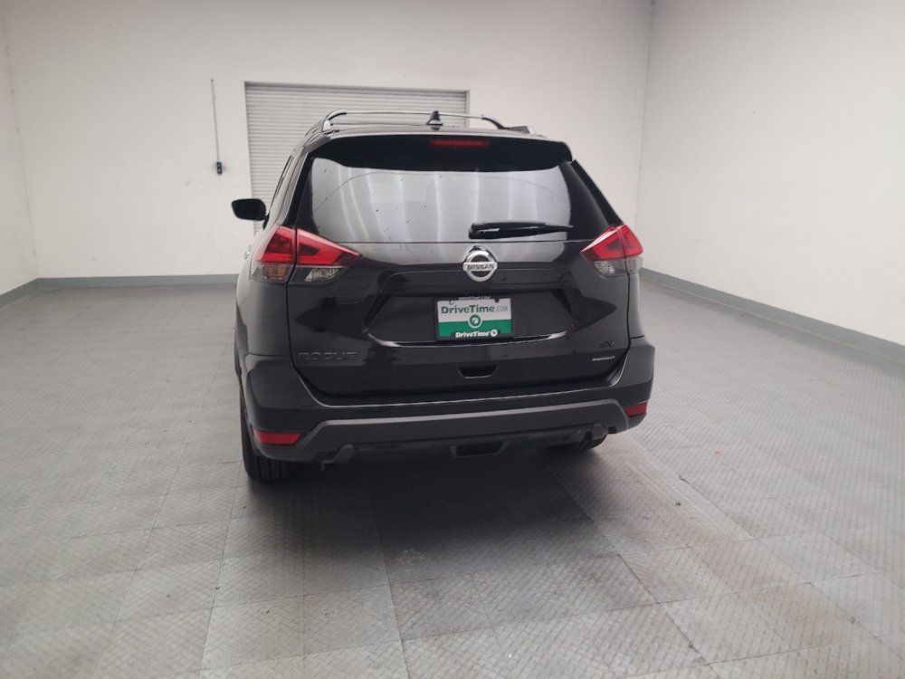 Used 2018 Nissan Rogue SV FWD image 6