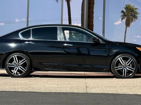 Used 2017 Honda Accord Sport Special Edition image 15