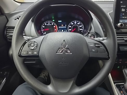 Used 2024 Mitsubishi Eclipse Cross LE image 18