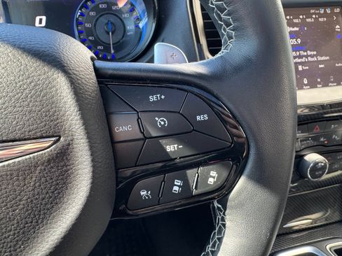 Used 2023 Chrysler 300 C RWD image 7