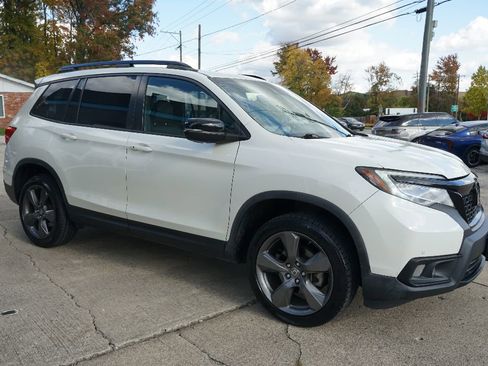 Used 2019 Honda Passport Touring image 3