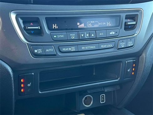Used 2022 Honda Pilot Special Edition image 32