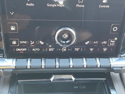 Used 2025 GMC Yukon XL Denali Ultimate image 40