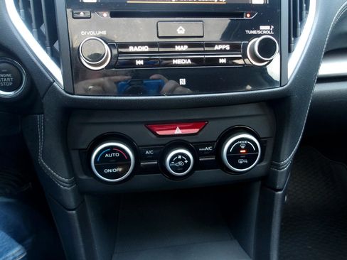 Used 2018 Subaru Impreza 2.0i Limited image 21