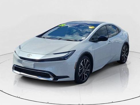 Used 2024 Toyota Prius Prime Premium w/ Advanced Technology Package FWD image 28