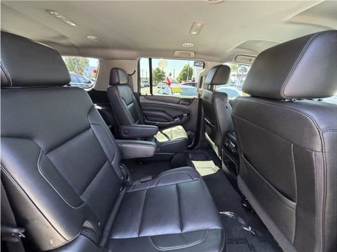 Used 2020 Chevrolet Suburban LT w/ Max Trailering Package RWD image 29